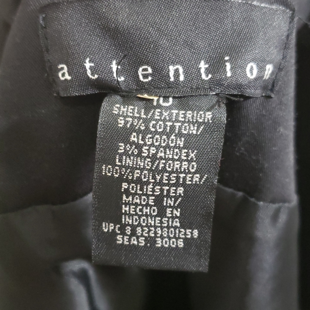 Blazer - Picture 6 of 6